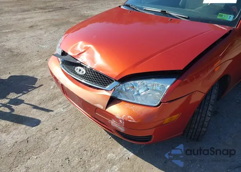 2005 Ford Focus Zx3 z USA, uszkodzony, nr VIN 3FAFP31N85R154468